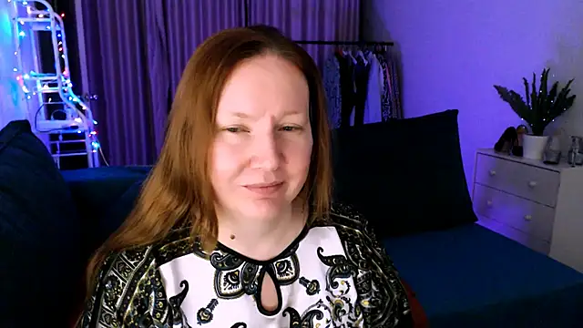 GoddessLara online show from 12.10.24