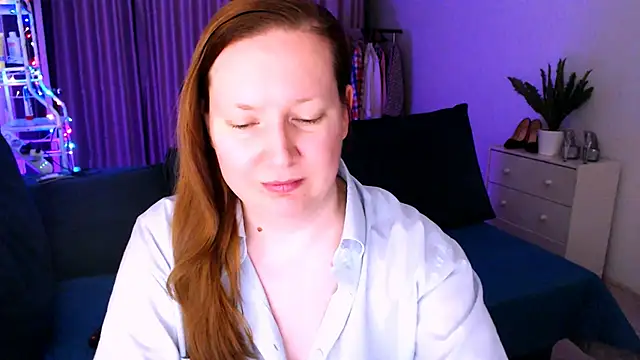 GoddessLara online show from 12.31.24