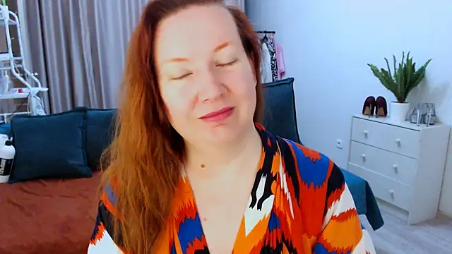 GoddessLara online show from 10.22.25