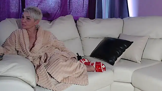 TightAssMom online show from 02.28.25