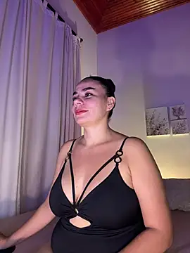 Snapshot of MeganDupont chatting on 12.10.24 MeganDupont online show from 12.10.24