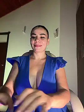 Snapshot of MeganDupont chatting on 02.01.25 MeganDupont online show from 02.01.25