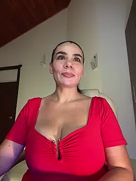Snapshot of MeganDupont chatting on 02.11.25 MeganDupont online show from 02.11.25