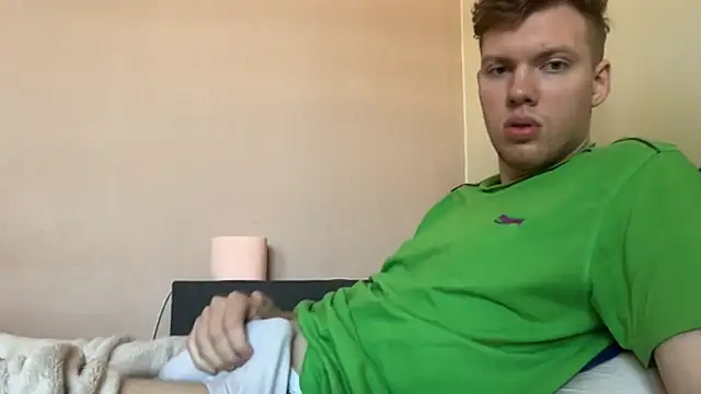 Snapshot of sexybooii6968 chatting on 09.18.25 sexybooii6968 online show from 09.18.25