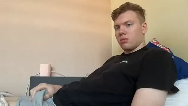 Snapshot of sexybooii6968 chatting on 09.22.25 sexybooii6968 online show from 09.22.25