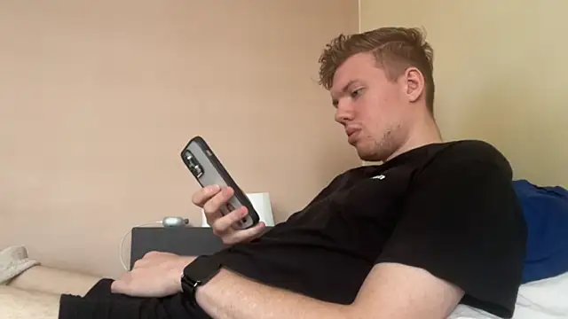 Snapshot of sexybooii6968 chatting on 10.02.25 sexybooii6968 online show from 10.02.25