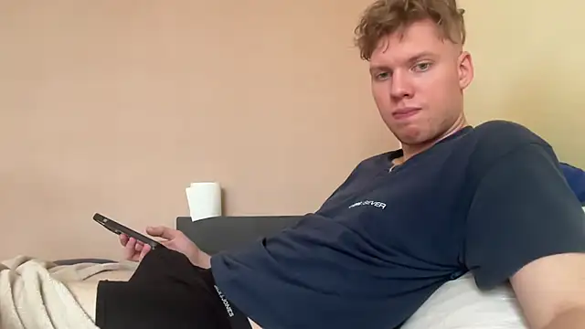 Snapshot of sexybooii6968 chatting on 10.07.25 sexybooii6968 online show from 10.07.25