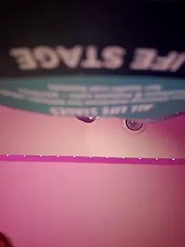 Cutegothcrybabyx online show from 12.18.25