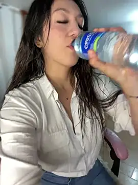 MiaJones21 online show from 12.06.24