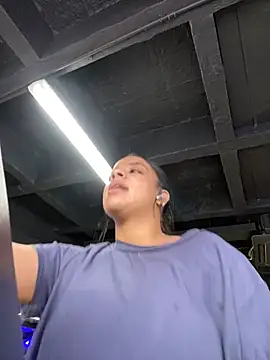 trianawhite online show from 01.31.25