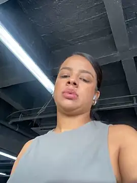 trianawhite online show from 02.21.25