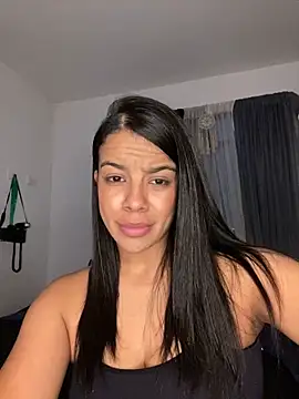 trianawhite online show from 11.19.25