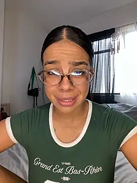 trianawhite online show from 01.14.26