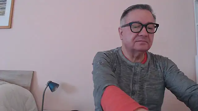 YOU6me online show from 12.02.25