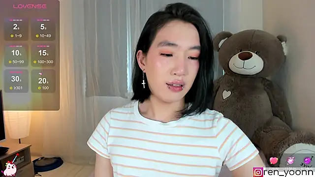 Snapshot of Ren_yoon chatting on 05.28.26 Ren yoon online show from 05.28.26