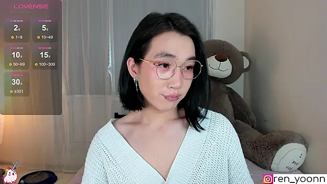 Snapshot of Ren_yoon chatting on 06.01.26 Ren yoon online show from 06.01.26