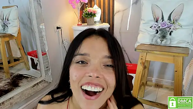 hannahill69 online show from 01.24.25