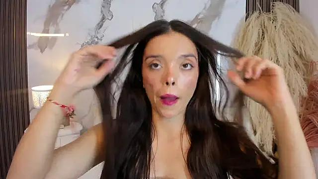 hannahill69 online show from 04.17.26