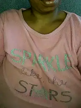 Snapshot of winterqueenx chatting on 12.18.24 winterqueenx online show from 12.18.24