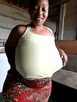 Snapshot of winterqueenx chatting on 12.18.24 winterqueenx online show from 12.18.24