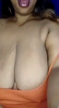 Snapshot of winterqueenx chatting on 01.12.25 winterqueenx online show from 01.12.25