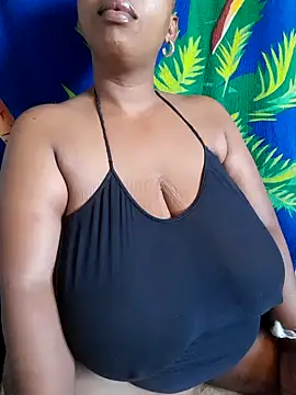 Snapshot of winterqueenx chatting on 01.22.25 winterqueenx online show from 01.22.25