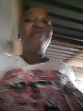 Snapshot of winterqueenx chatting on 02.01.25 winterqueenx online show from 02.01.25