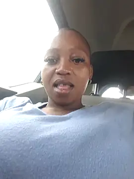 winterqueenx online show from 12.01.25