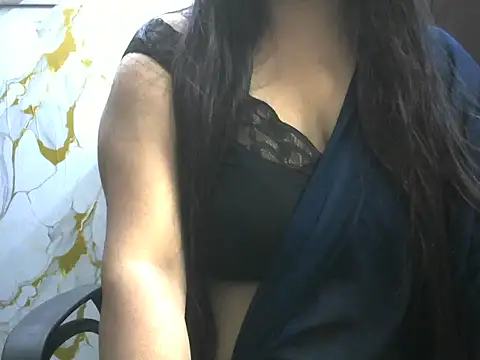 Snapshot of Bold-Radhika chatting on 05.07.26 Bold-Radhika online show from 05.07.26