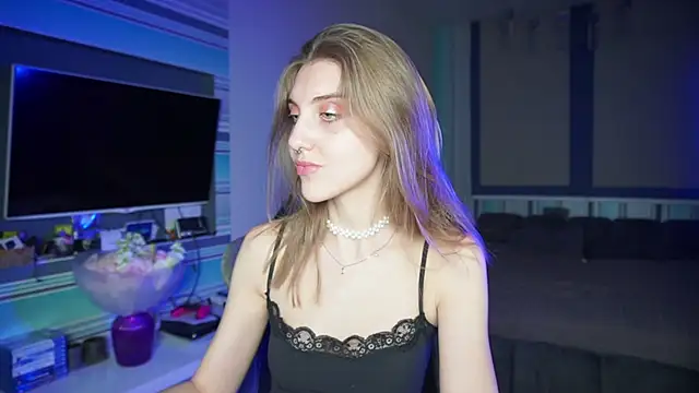 CassiaBlade1 online show from 09.10.25