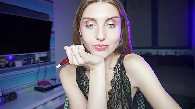 CassiaBlade1 online show from 09.25.25