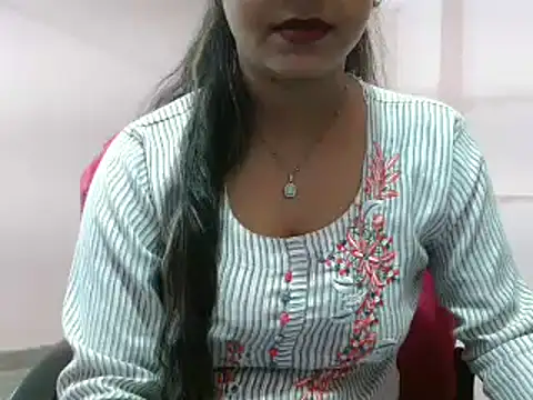 Snapshot of LovingPihu chatting on 03.03.25 LovingPihu online show from 03.03.25