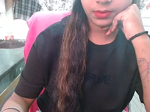 Snapshot of LovingPihu chatting on 10.09.25 LovingPihu online show from 10.09.25