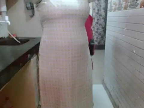 Snapshot of LovingPihu chatting on 10.10.25 LovingPihu online show from 10.10.25