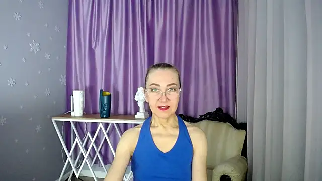 queen a n i online show from 02.11.25