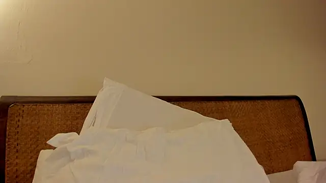 Snapshot of victorias_world chatting on 02.10.26 victorias world online show from 02.10.26