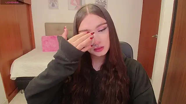 Miley Baker online show from 10.21.25