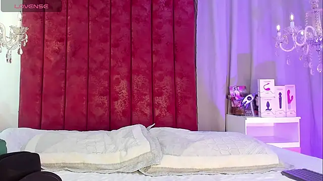 Selenee- online show from 12.20.25