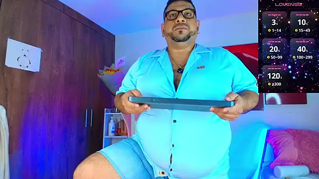 Snapshot of jacoob_woods chatting on 09.24.25 jacoob woods online show from 09.24.25