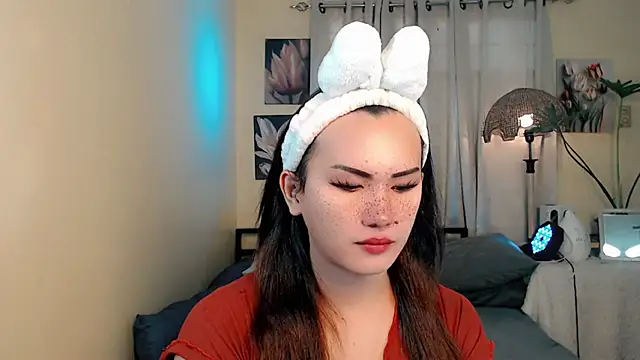 Snapshot of beatrice_21 chatting on 11.03.25 beatrice 21 online show from 11.03.25