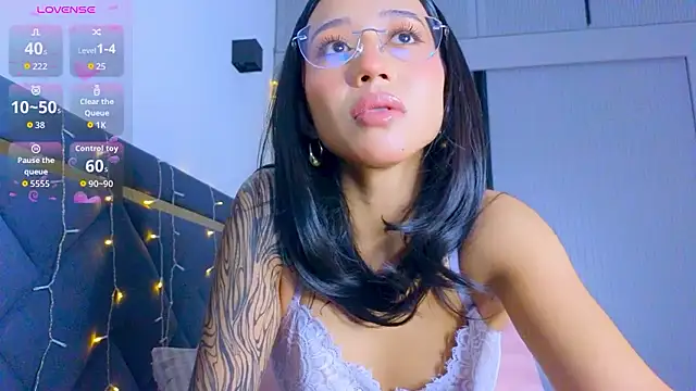 Mia Tin online show from 01.07.26