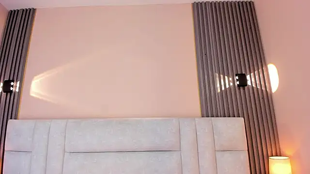 Snapshot of EYMI_TOMSOM chatting on 02.08.25 EYMI TOMSOM online show from 02.08.25