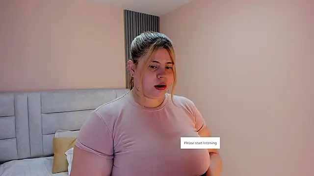 Snapshot of EYMI_TOMSOM chatting on 10.07.25 EYMI TOMSOM online show from 10.07.25