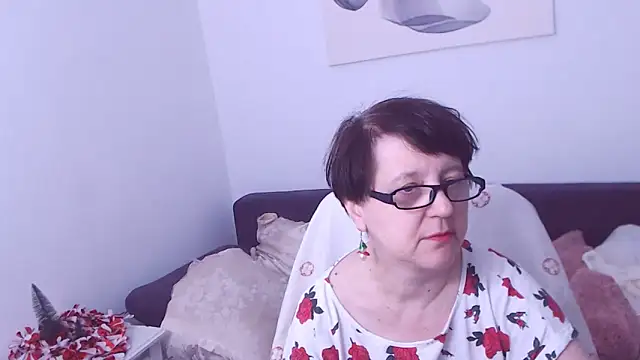 Snapshot of ChristaRose chatting on 12.22.24 ChristaRose online show from 12.22.24
