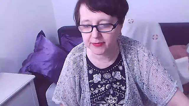 Snapshot of ChristaRose chatting on 02.21.25 ChristaRose online show from 02.21.25