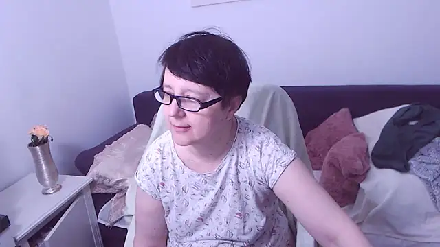 Snapshot of ChristaRose chatting on 04.24.26 ChristaRose online show from 04.24.26