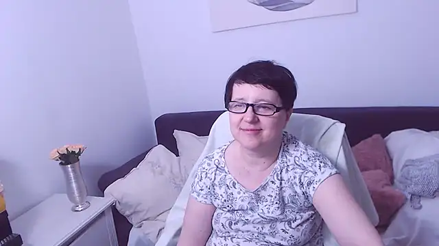 Snapshot of ChristaRose chatting on 05.08.26 ChristaRose online show from 05.08.26