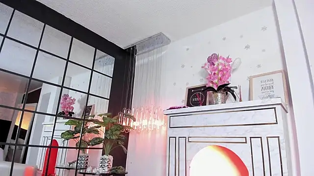  liathompsom09 online show from 03.04.25