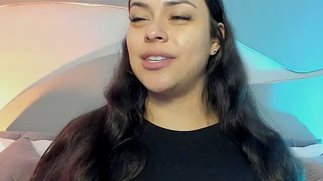 Nicolle W online show from 03.14.26