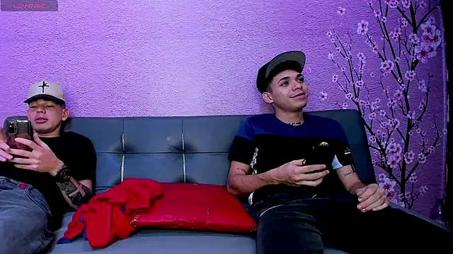 Snapshot of SecretsParty chatting on 10.26.25 SecretsParty online show from 10.26.25